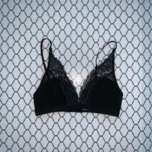 Aeropostale black lace bralette!